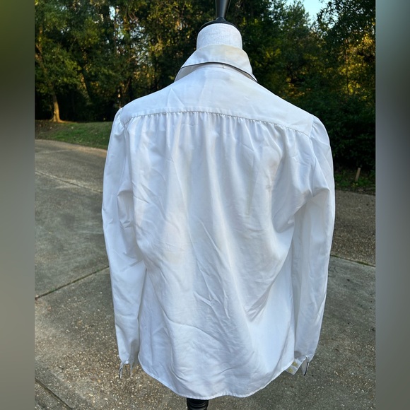 Vintage  Lilli Ann Adolph Schuman Women's White blouse has yellowing spotss - Picture 3 of 14